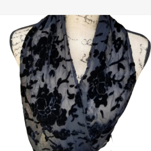Echo black flocked ‎ scarf - Picture 1 of 8